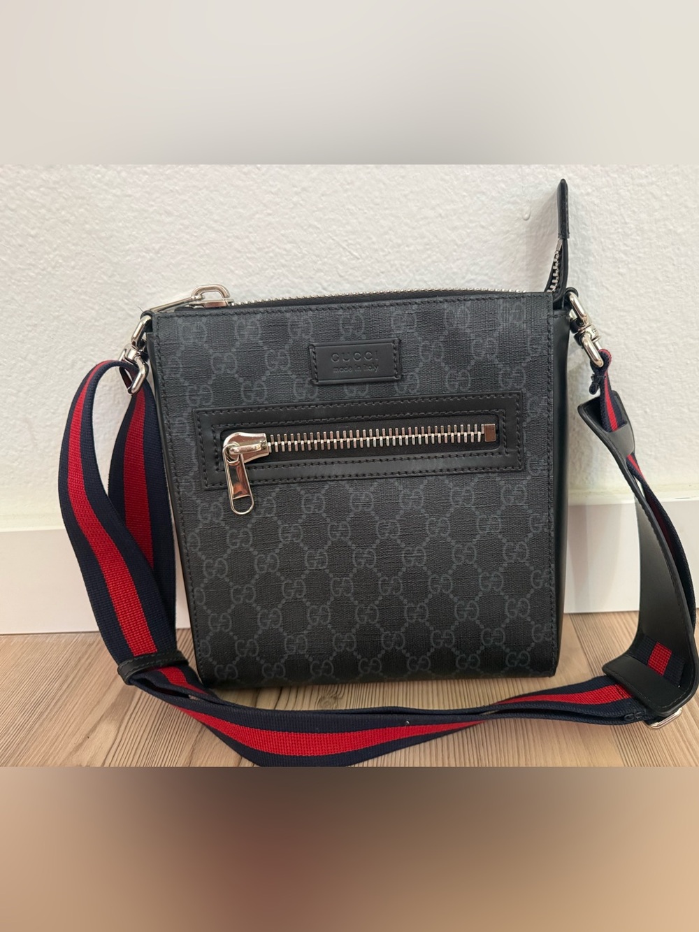 Gucci Black GG Supreme Messenger Bag with Web Stripe Strap - Picture 3 of 6